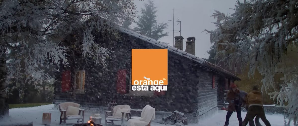 Casa de montaña nevada